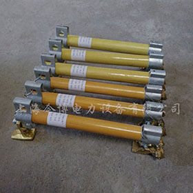 RW3-10/100~200A跌（diē）落式熔斷器管戶外（wài）高壓令克開關熔（róng）管