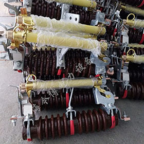 RW11-10/100a戶內外高壓跌落式熔斷器10kv~12kv令克（kè）開關保險